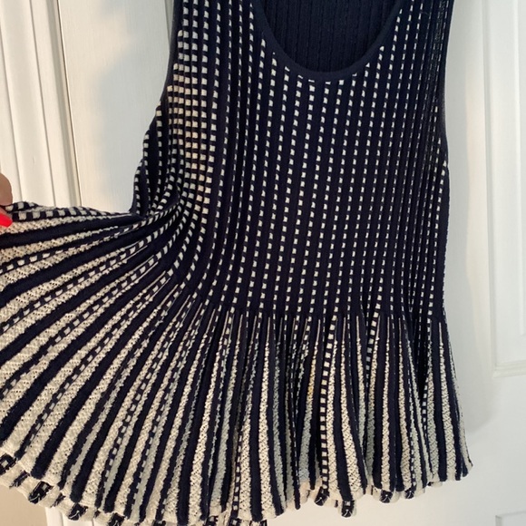 Moth Professional Top - Picture 3 of 4